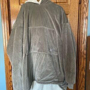 🦋3 for $10🦋 The Comfy Wearable Blanket